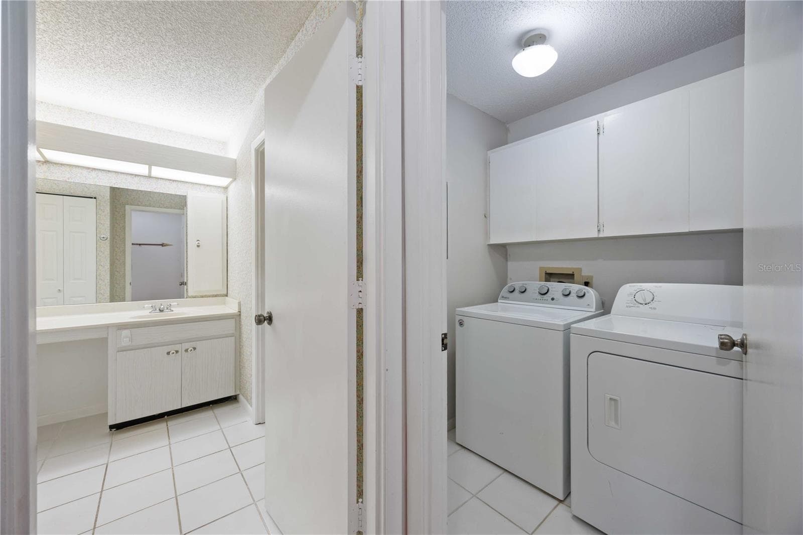 Laundry - 2767 HORSESHOE CT #Q-3, SARASOTA