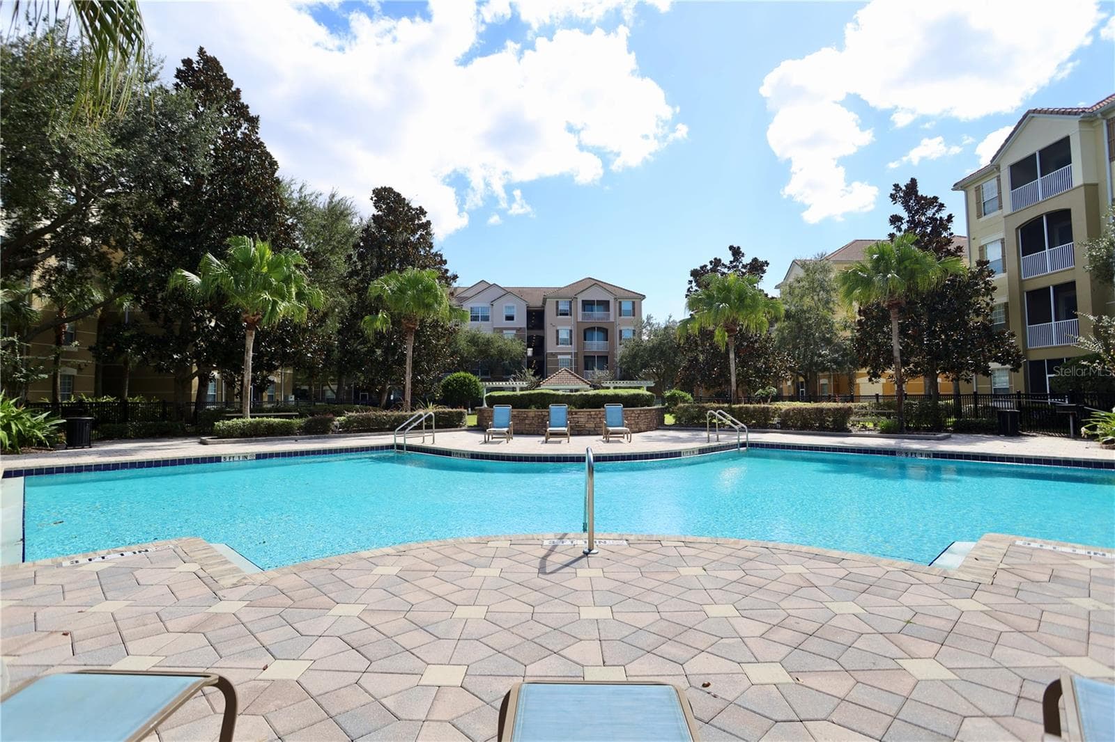 pool - 3356 ROBERT TRENT JONES DR #407, ORLANDO