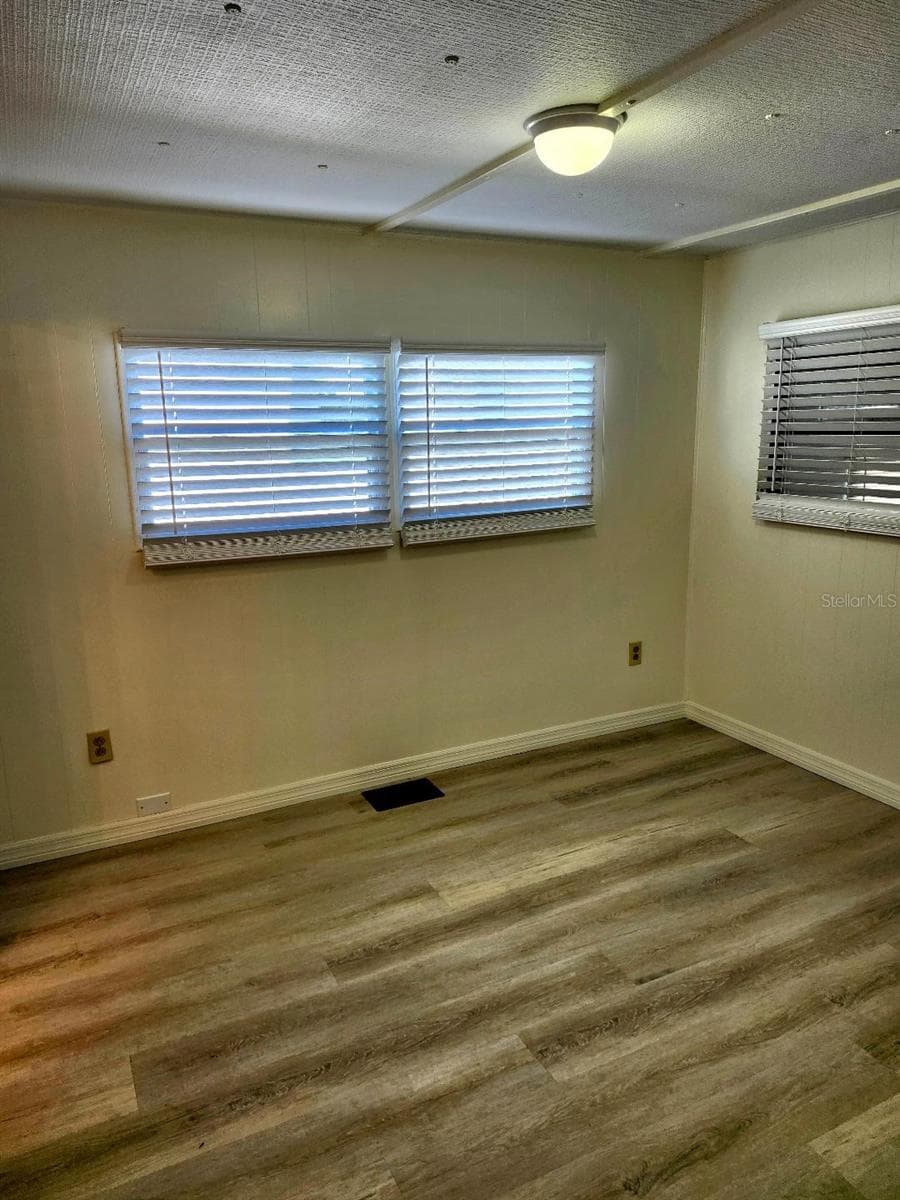 Mobile Home at 6505 KANSAS ST, BRADENTON, photo 11 of 48