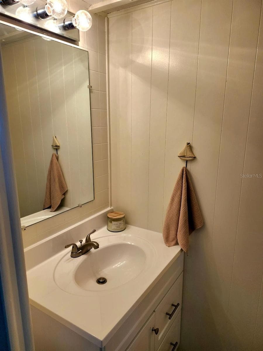 Mobile Home at 6505 KANSAS ST, BRADENTON, photo 14 of 48