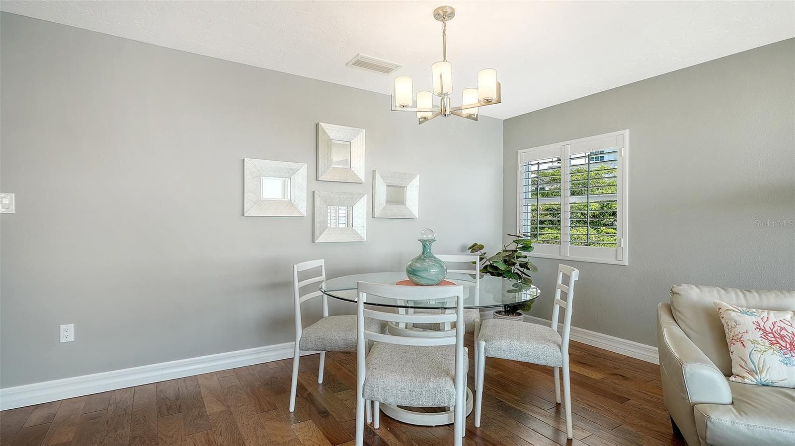 Condominium at 400 GOLDEN GATE PT #31, SARASOTA, photo 13 of 38