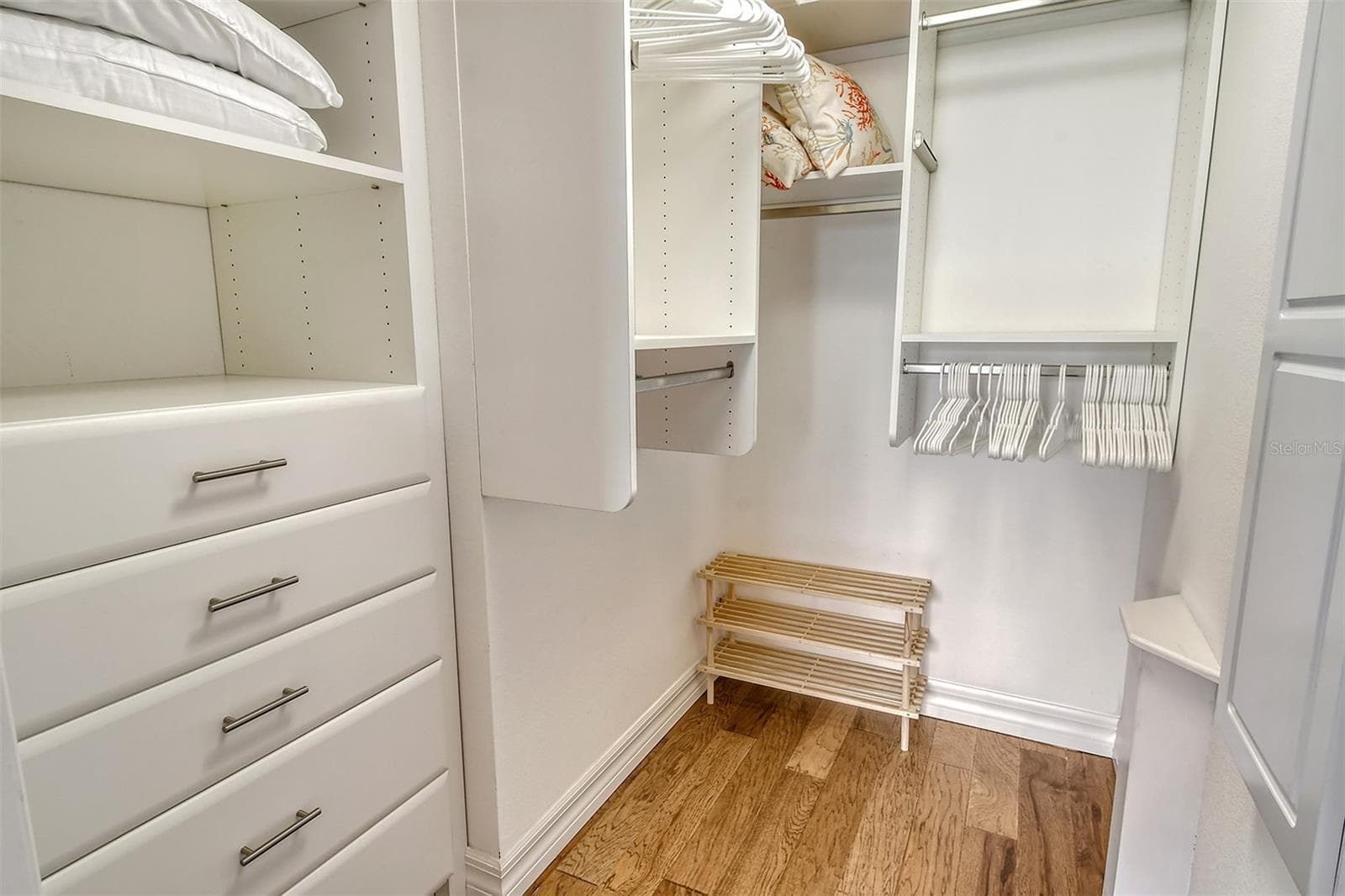 Condominium at 400 GOLDEN GATE PT #31, SARASOTA, photo 22 of 38