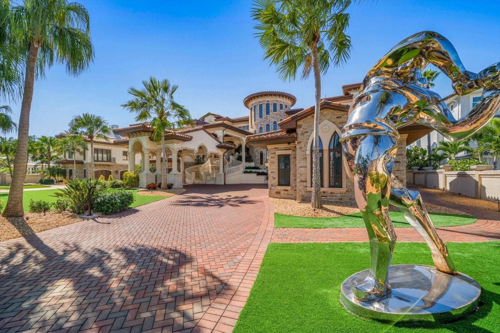 Single Family Residence at 1700 GULF BLVD, BELLEAIR BEACH, photo 14 of 86