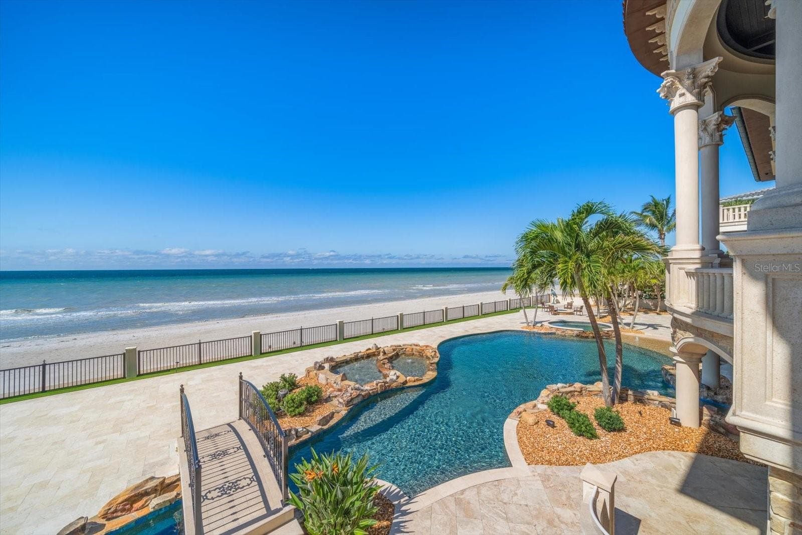 Single Family Residence at 1700 GULF BLVD, BELLEAIR BEACH, photo 67 of 86