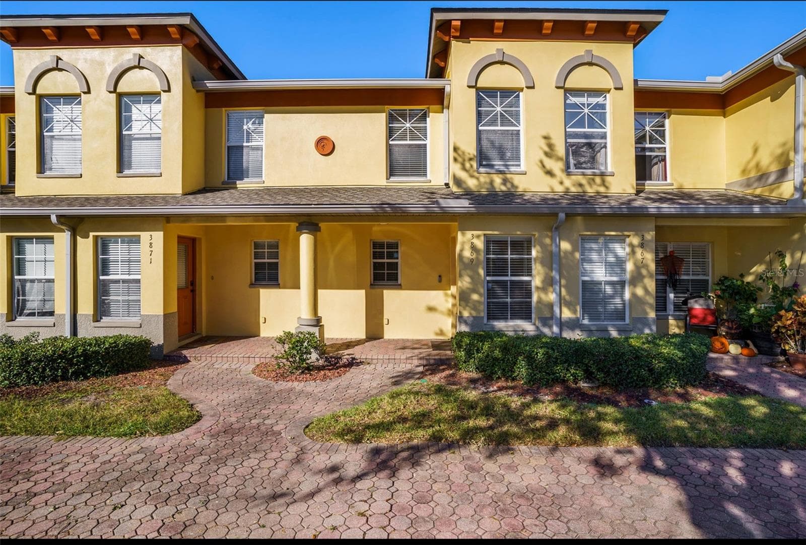 Townhouse at 3869 ISLAND WAY, ST PETERSBURG, photo 2 of 20