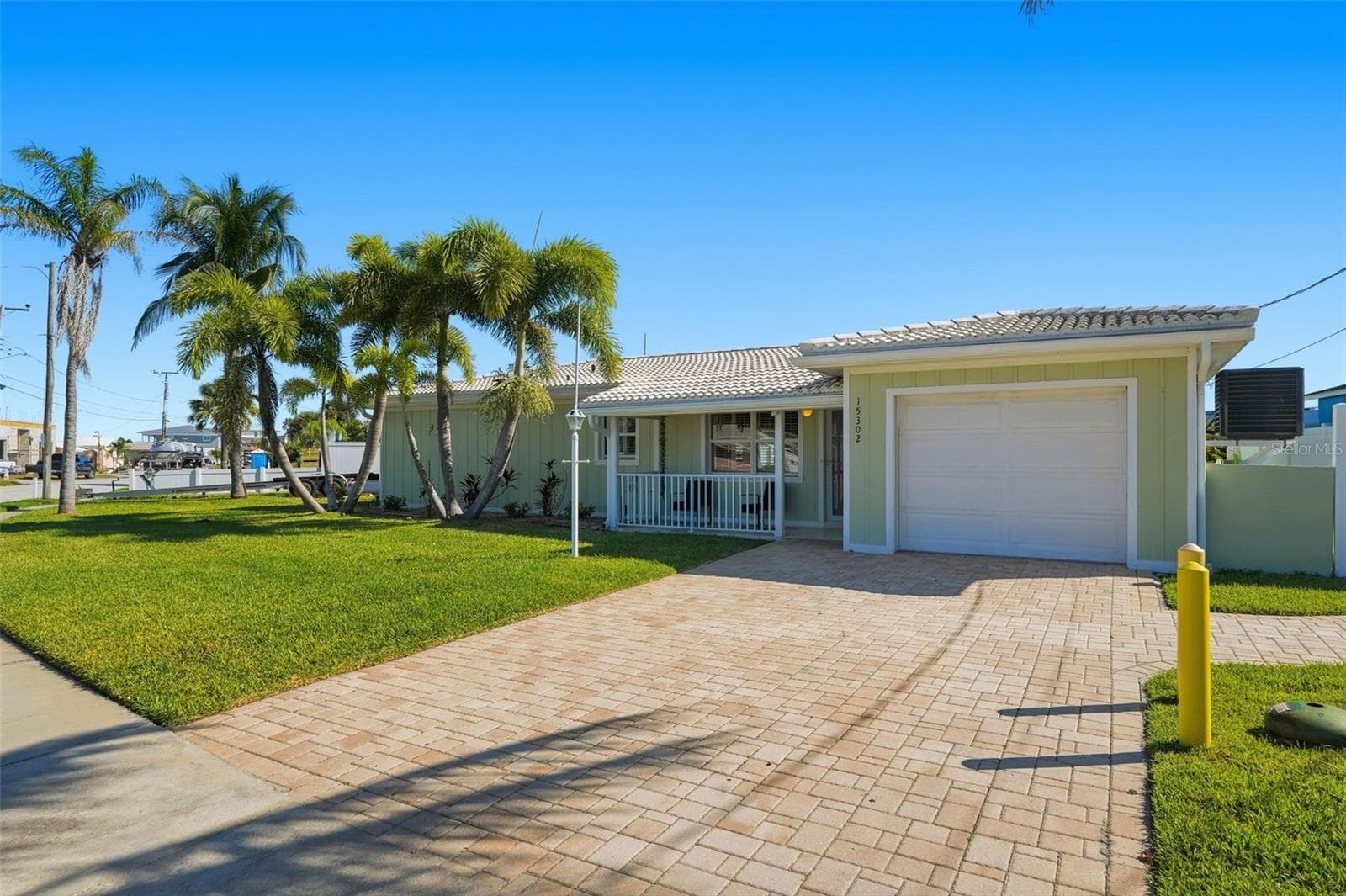 Single Family Residence at 15302 HARBOR DR, MADEIRA BEACH, photo 3 of 47