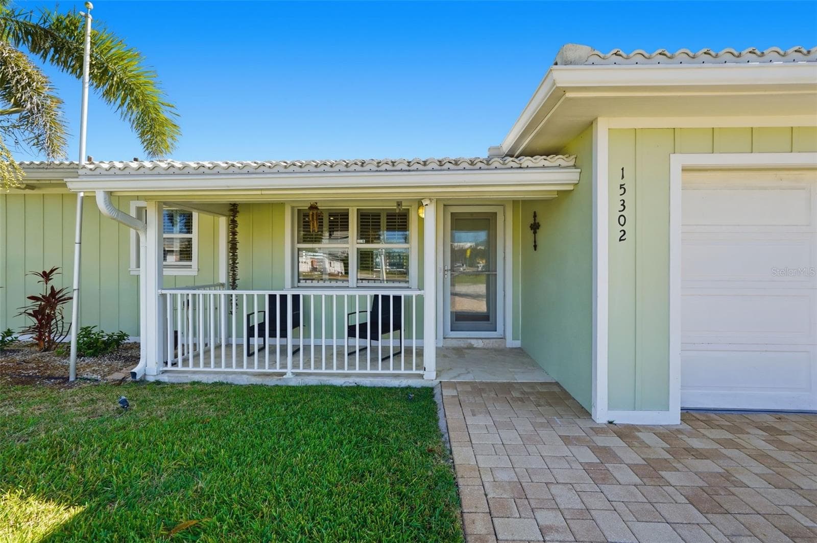 Single Family Residence at 15302 HARBOR DR, MADEIRA BEACH, photo 5 of 47
