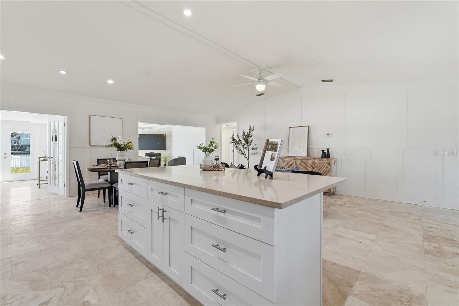 Single Family Residence at 15302 HARBOR DR, MADEIRA BEACH, photo 16 of 47