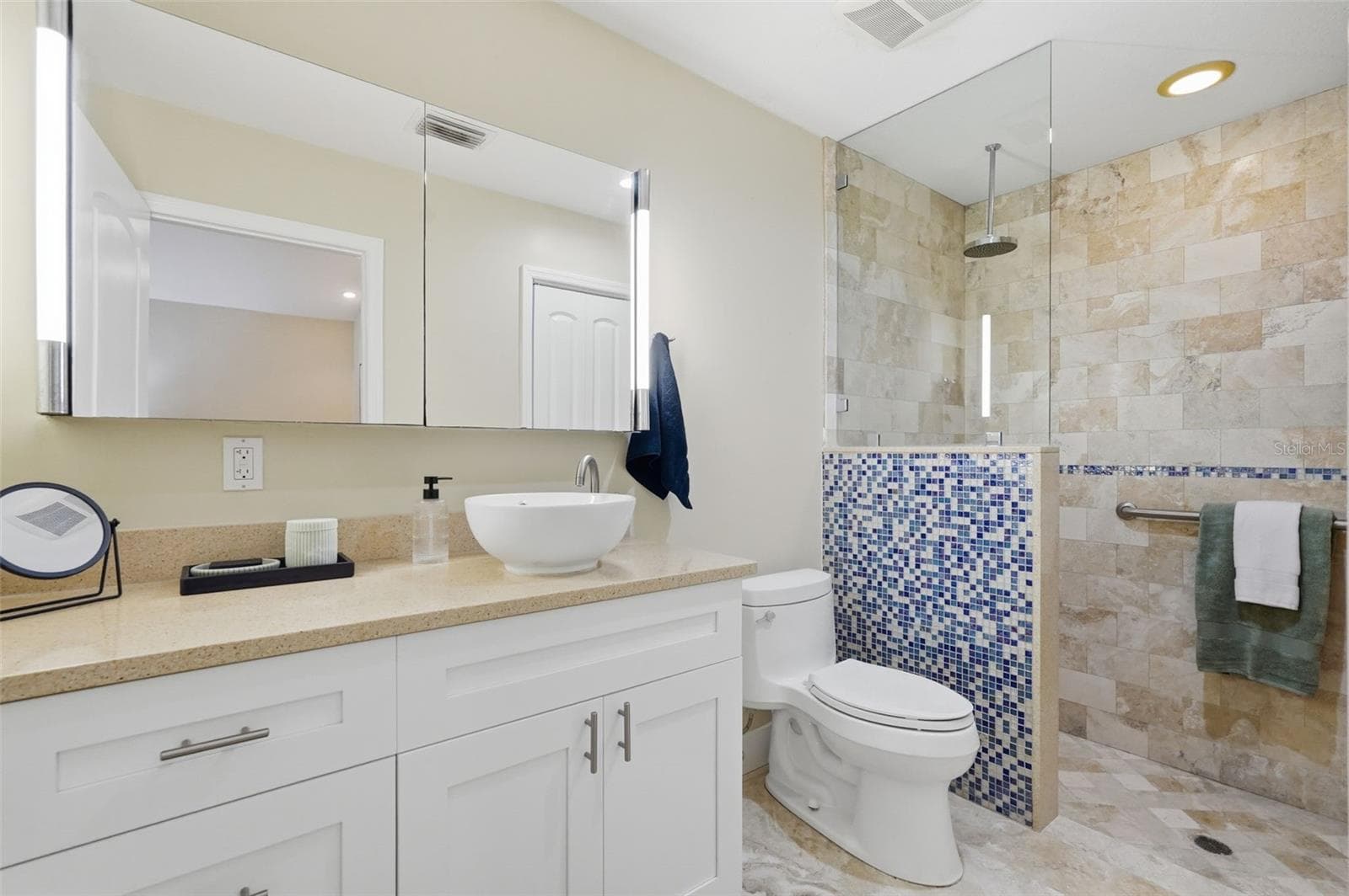 Single Family Residence at 15302 HARBOR DR, MADEIRA BEACH, photo 24 of 47
