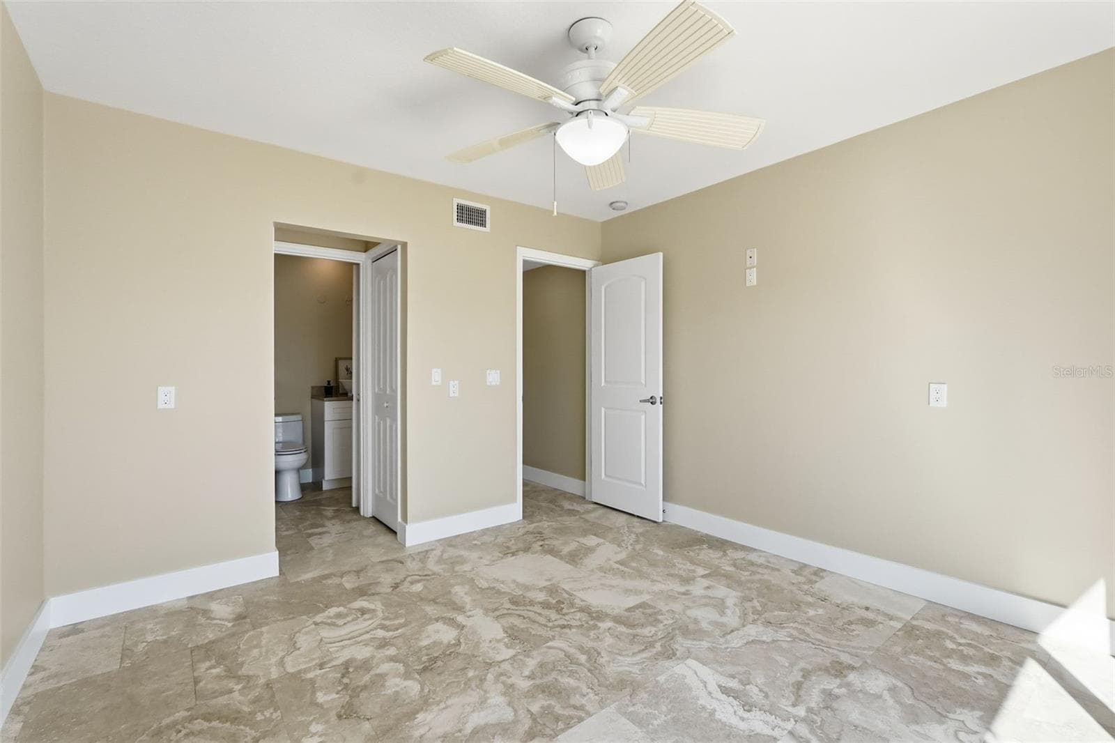 Single Family Residence at 15302 HARBOR DR, MADEIRA BEACH, photo 27 of 47