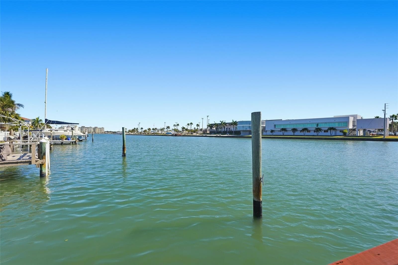 Single Family Residence at 15302 HARBOR DR, MADEIRA BEACH, photo 37 of 47