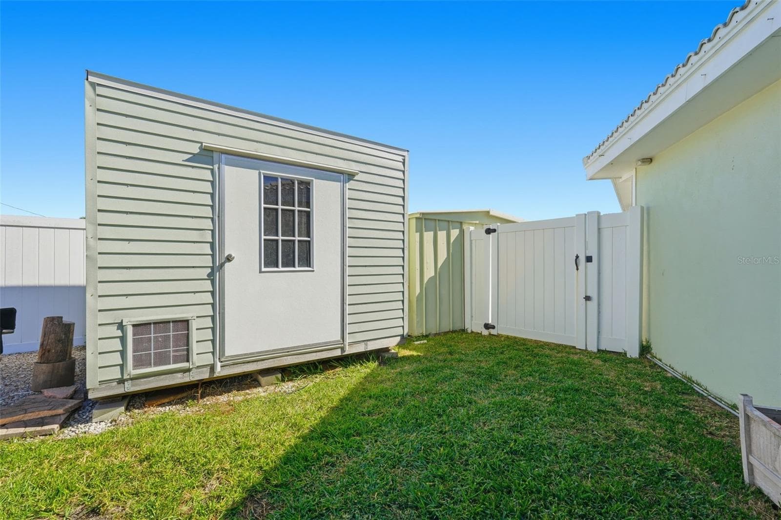 Single Family Residence at 15302 HARBOR DR, MADEIRA BEACH, photo 40 of 47