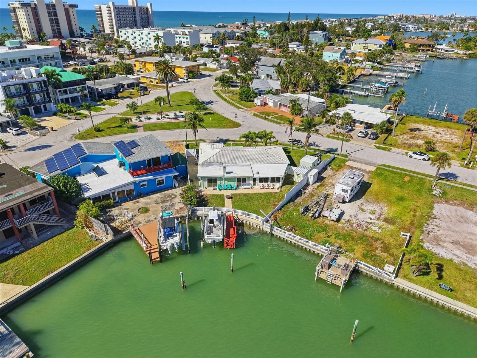 Single Family Residence at 15302 HARBOR DR, MADEIRA BEACH, photo 44 of 47