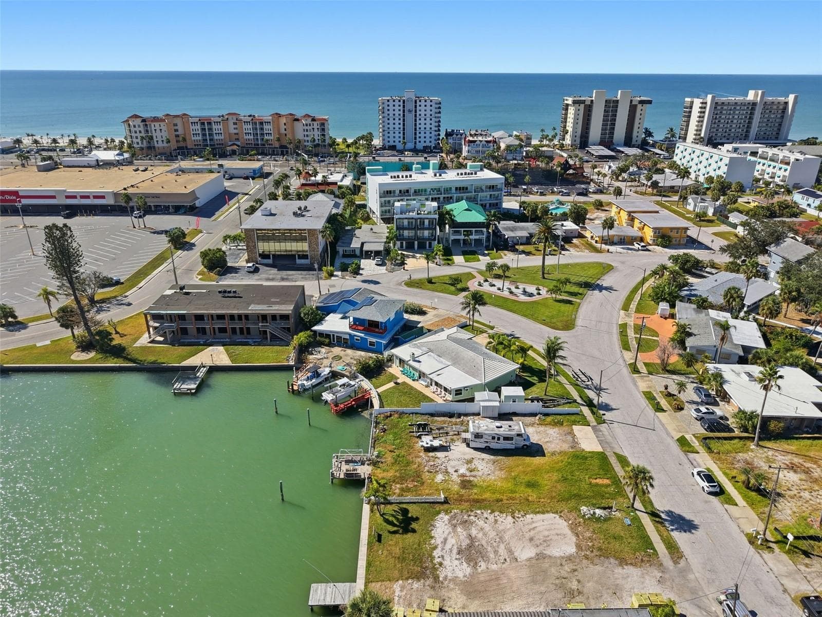 Single Family Residence at 15302 HARBOR DR, MADEIRA BEACH, photo 45 of 47