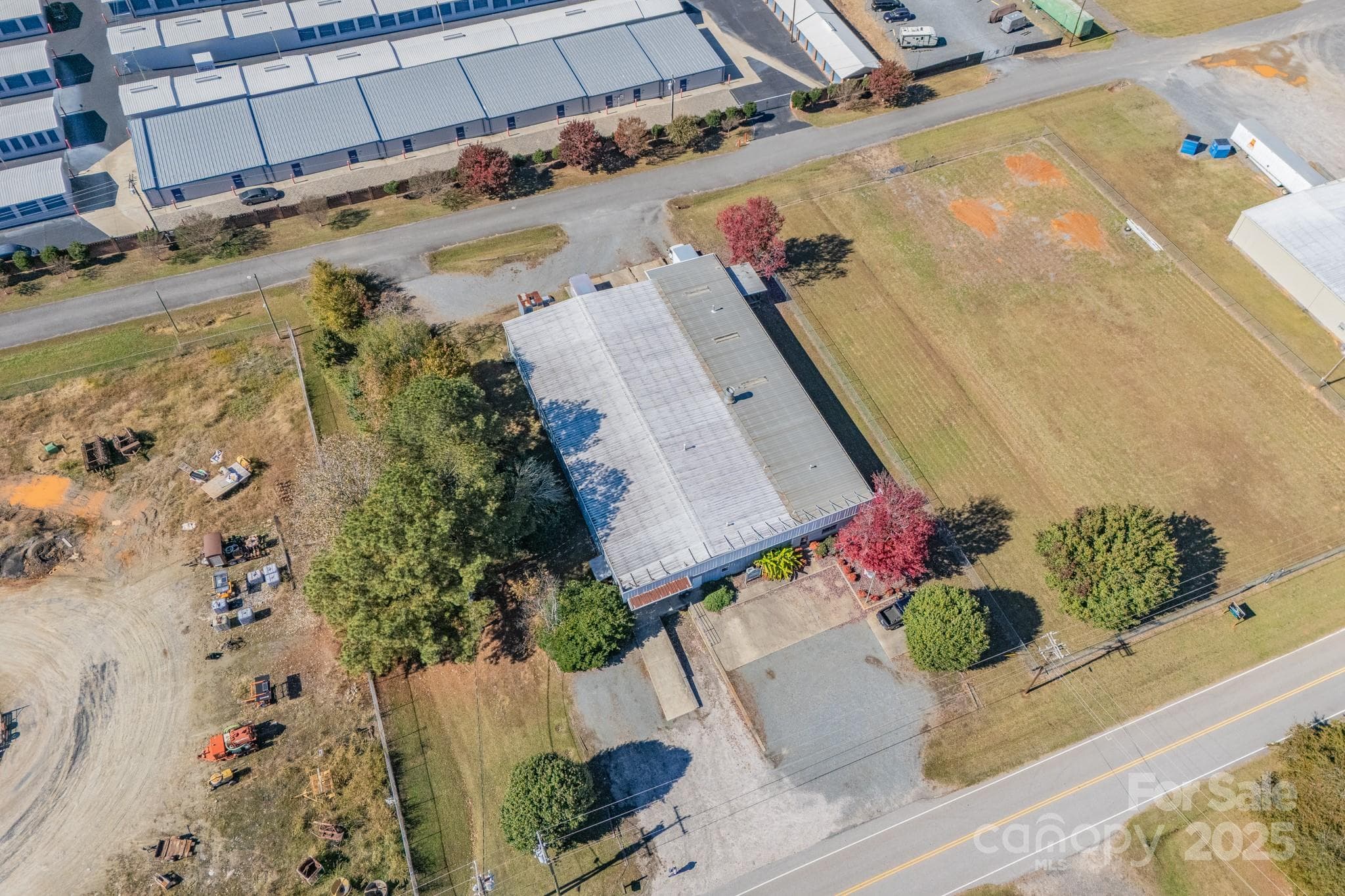Manufacturing / Warehousing at Manufacturing / Warehousing, Rock Hill, photo 2 of 41