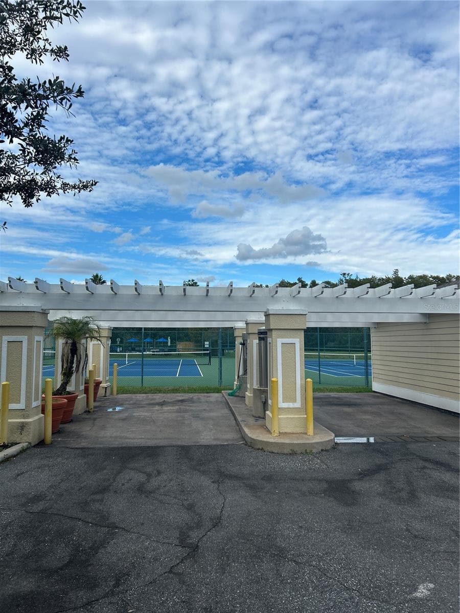 Car service station - 2211 SAN VITTORINO CIR #103, KISSIMMEE