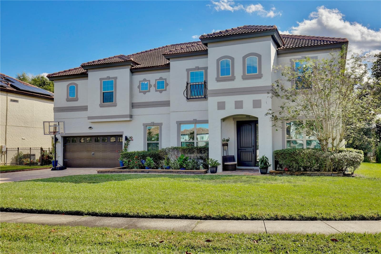 450 TERRAVISTA PL