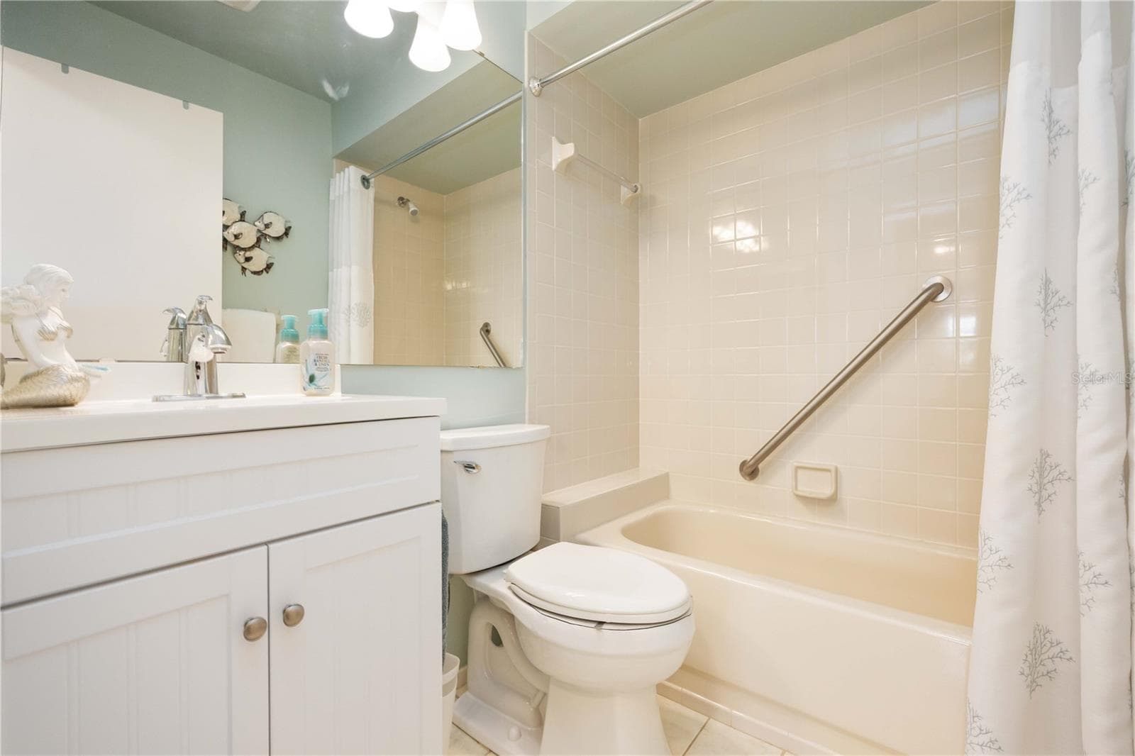 2nd Bathroom - 7206 29TH AVENUE DR W #2263, BRADENTON