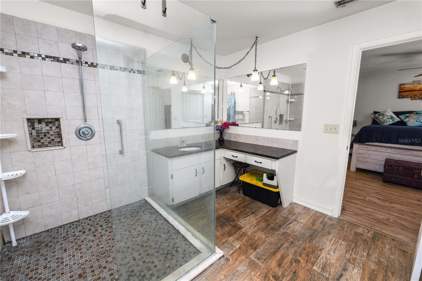 Primary Suite - 109 NE 4TH AVE, MULBERRY