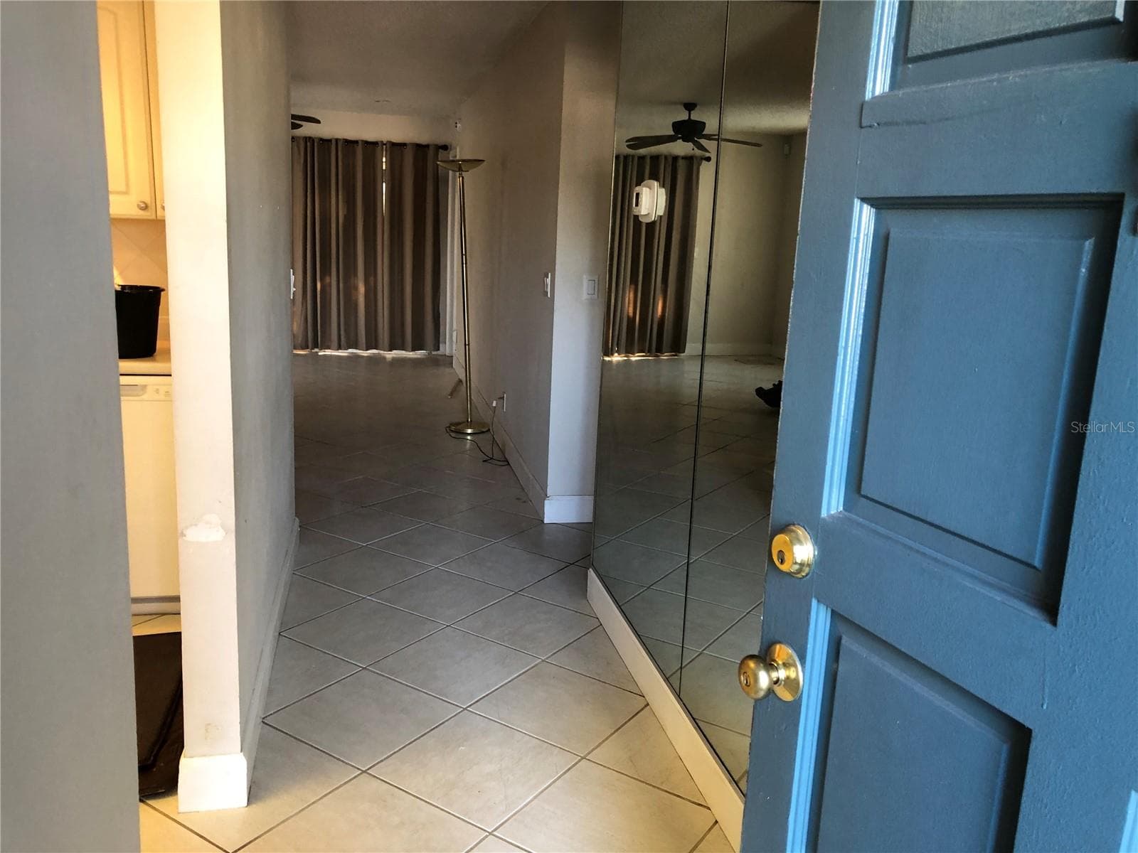 Interior Front Entry - NORTH BAY VILLAGE CONDO, TAMPA