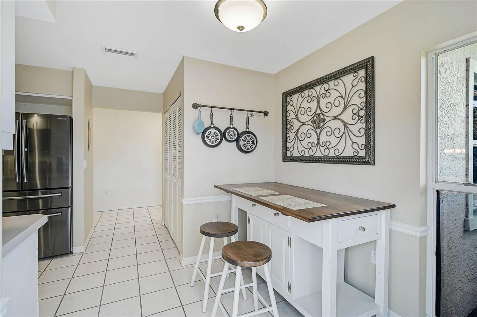 Villa at 7341 GOLF POINTE CIR, SARASOTA, photo 14 of 42
