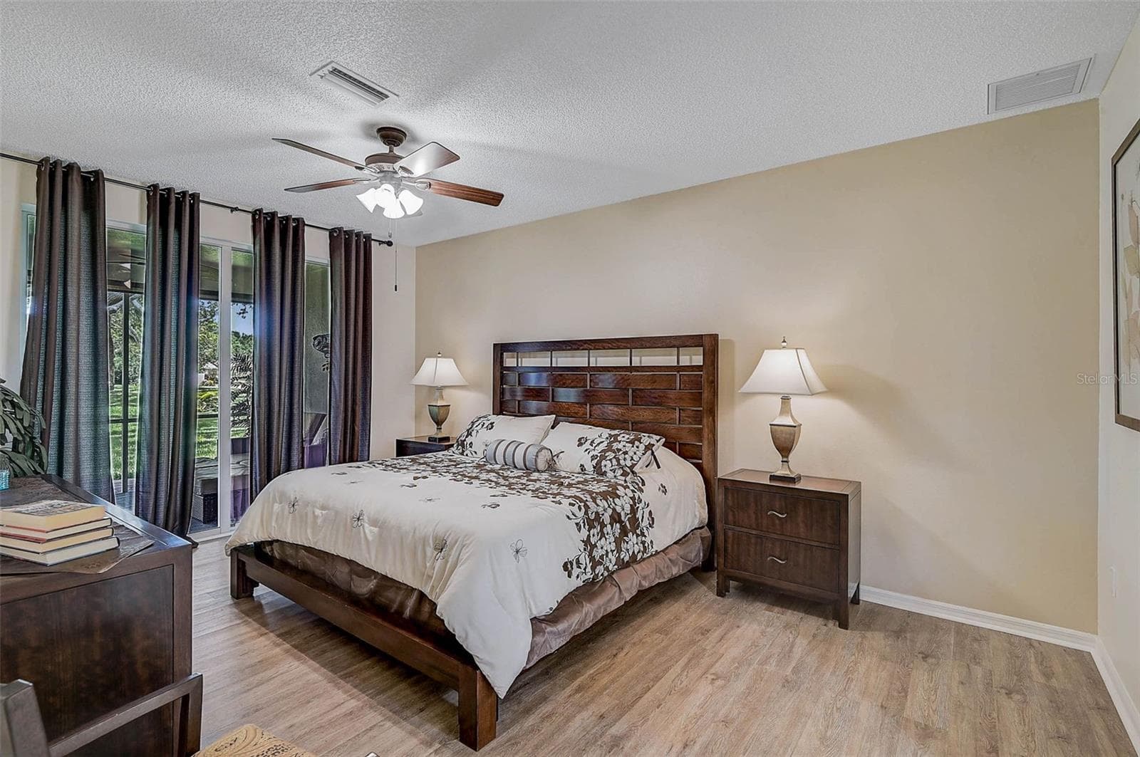 Villa at 7341 GOLF POINTE CIR, SARASOTA, photo 21 of 42
