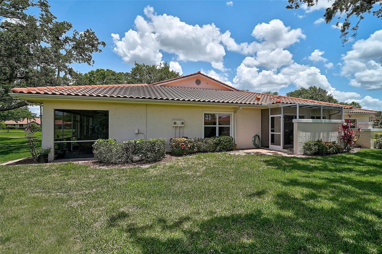 Villa at 7341 GOLF POINTE CIR, SARASOTA, photo 38 of 42