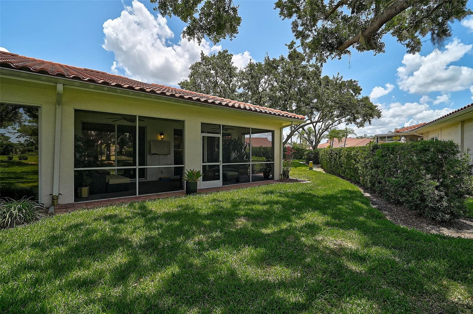 Villa at 7341 GOLF POINTE CIR, SARASOTA, photo 40 of 42