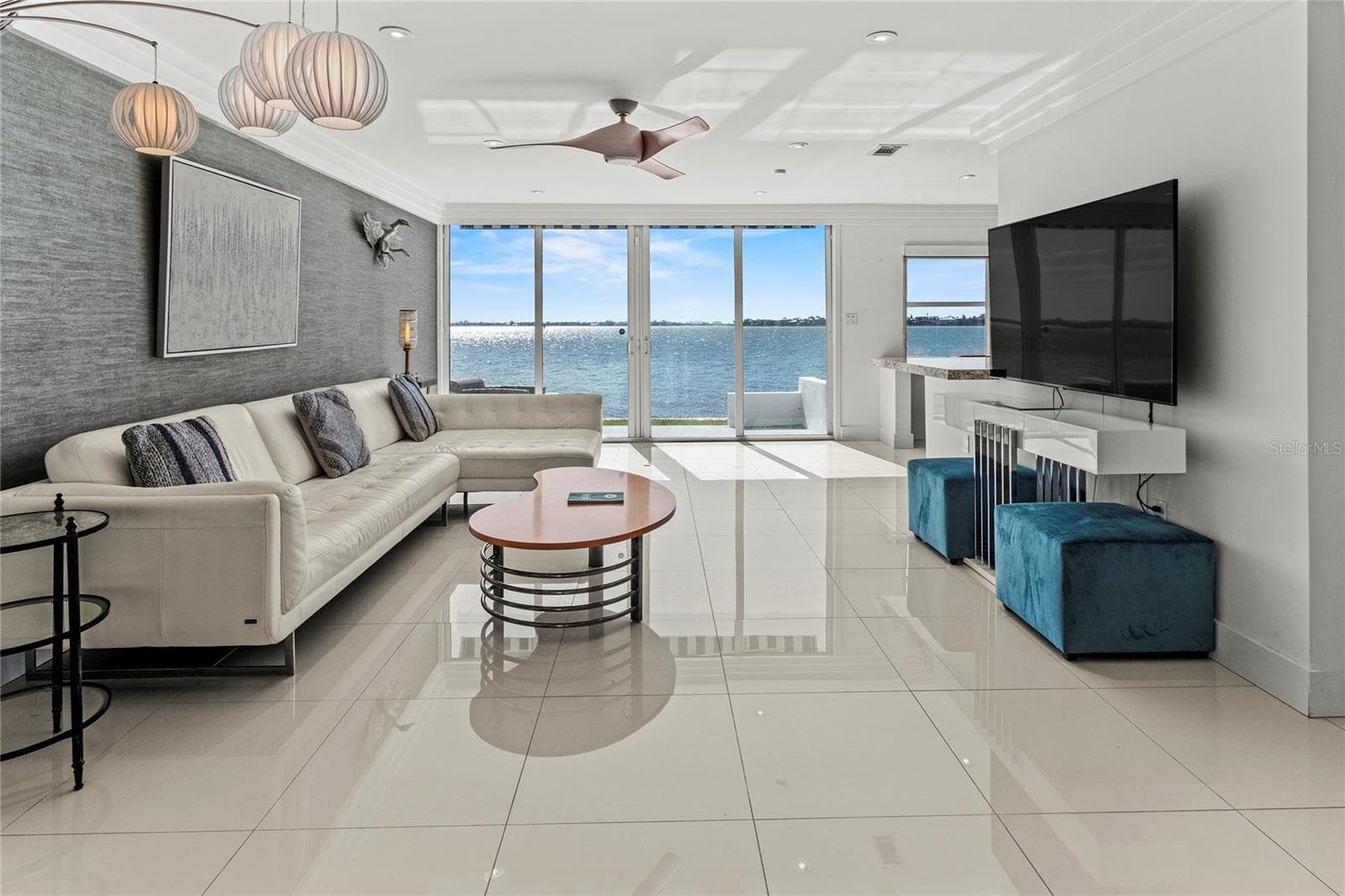 Condominium at 400 GOLDEN GATE PT #11, SARASOTA, photo 4 of 42