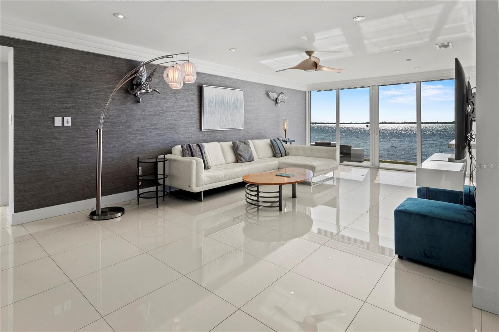 Condominium at 400 GOLDEN GATE PT #11, SARASOTA, photo 5 of 42