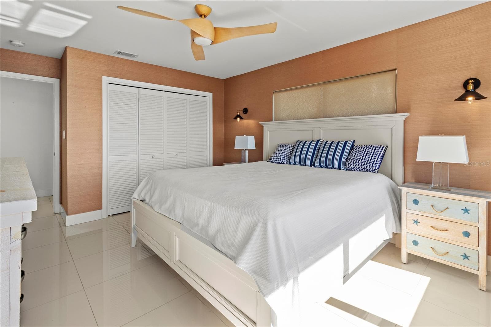 Condominium at 400 GOLDEN GATE PT #11, SARASOTA, photo 20 of 42