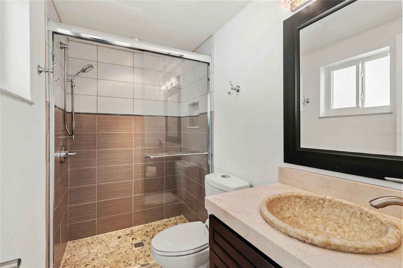 Condominium at 400 GOLDEN GATE PT #11, SARASOTA, photo 21 of 42