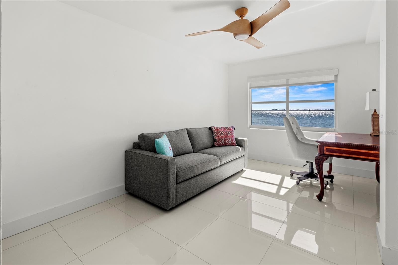 Condominium at 400 GOLDEN GATE PT #11, SARASOTA, photo 22 of 42