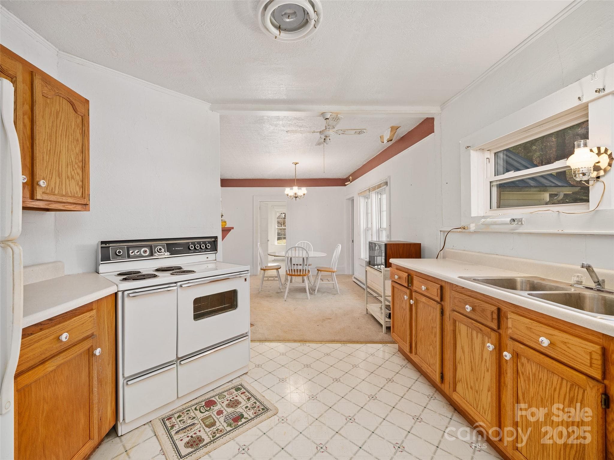 Single Family Residence at 321 Lyle Lane, Green Mountain, photo 28 of 37