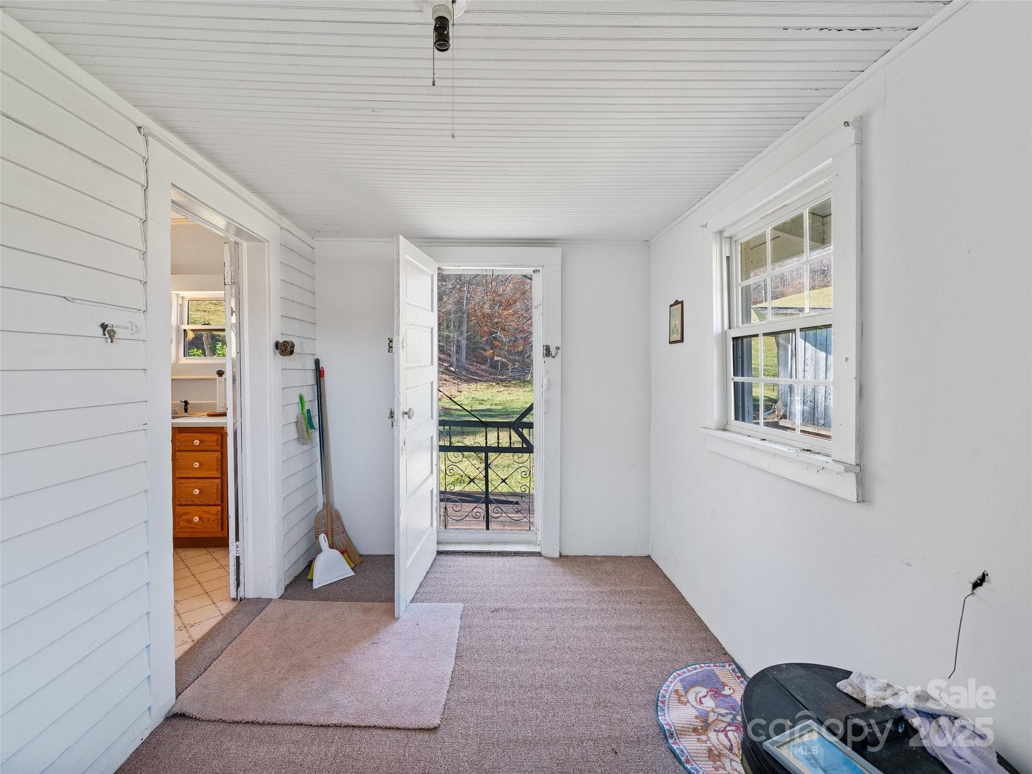 Single Family Residence at 321 Lyle Lane, Green Mountain, photo 29 of 37