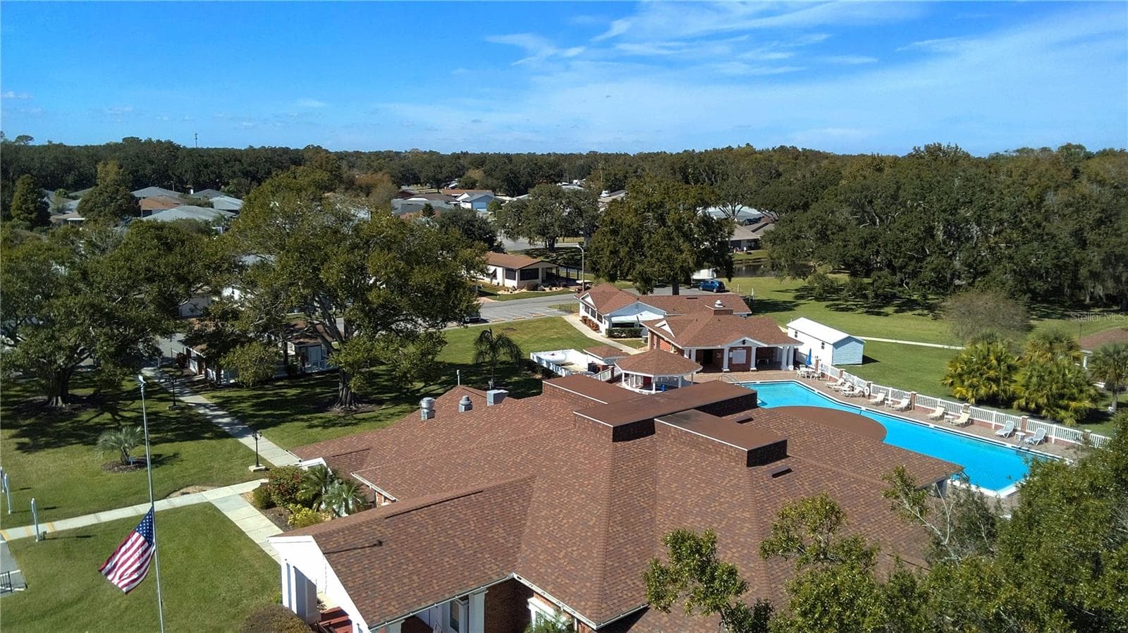 Manufactured Home at 4816 GOLDENVIEW LN, LAKELAND, photo 63 of 83