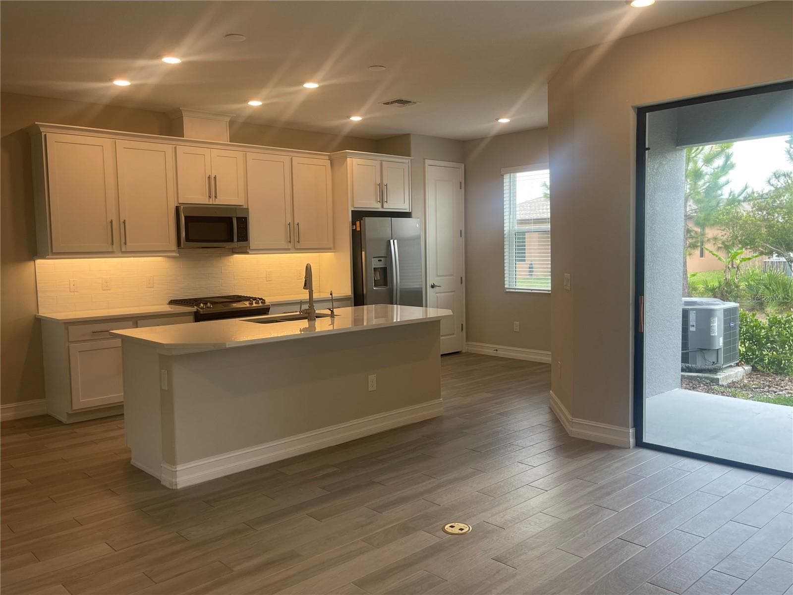Townhouse at 4596 ALMADA LN, WESLEY CHAPEL, photo 5 of 56