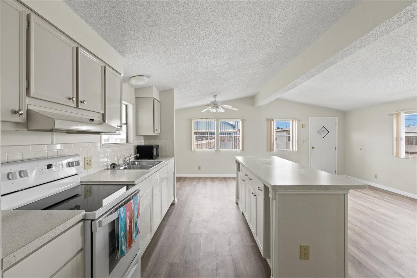 Manufactured Home at 3831 115TH STREET CT W, BRADENTON, photo 16 of 67