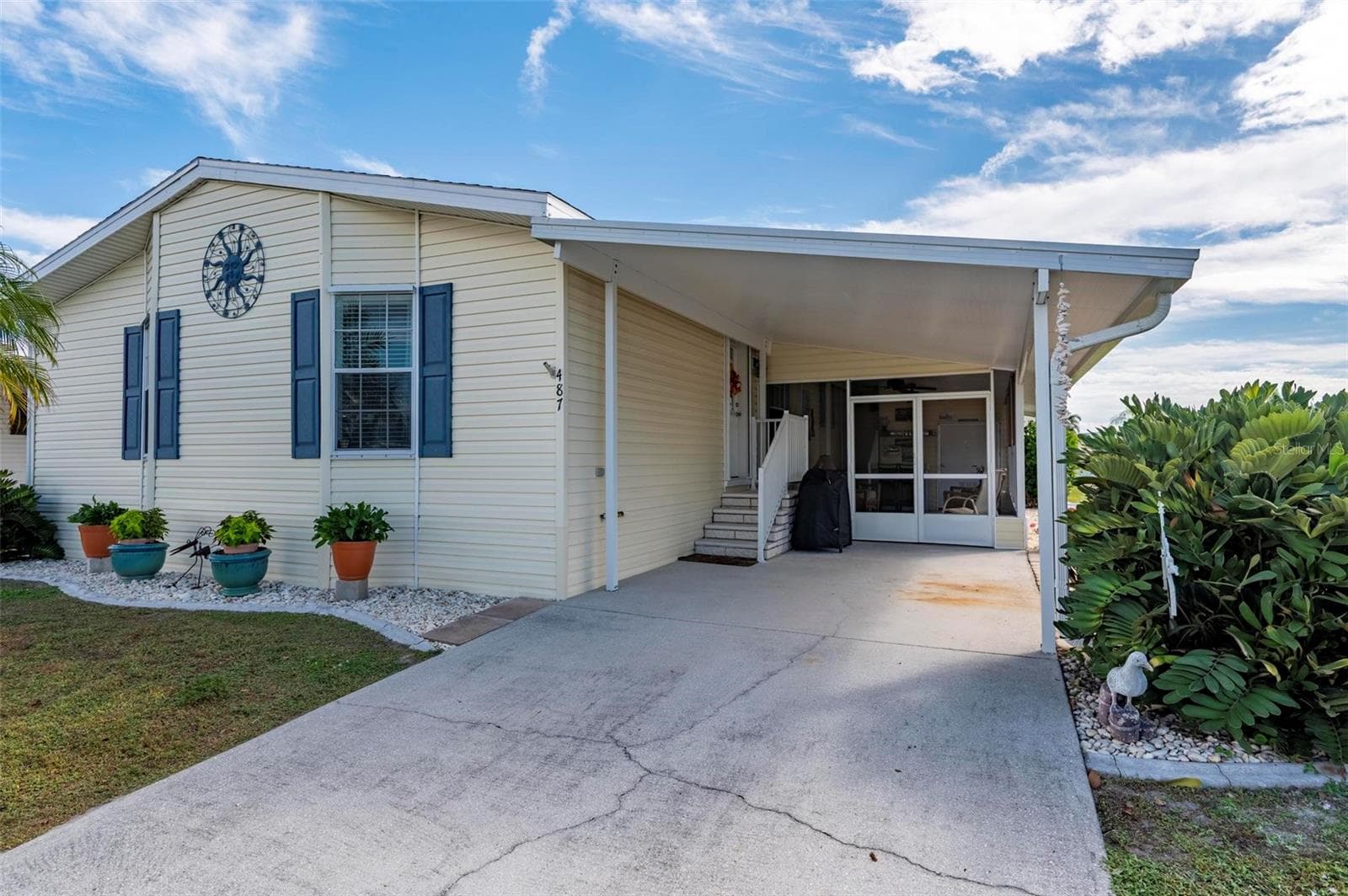 Manufactured Home at 1000 KINGS HWY #487, PORT CHARLOTTE, photo 3 of 45