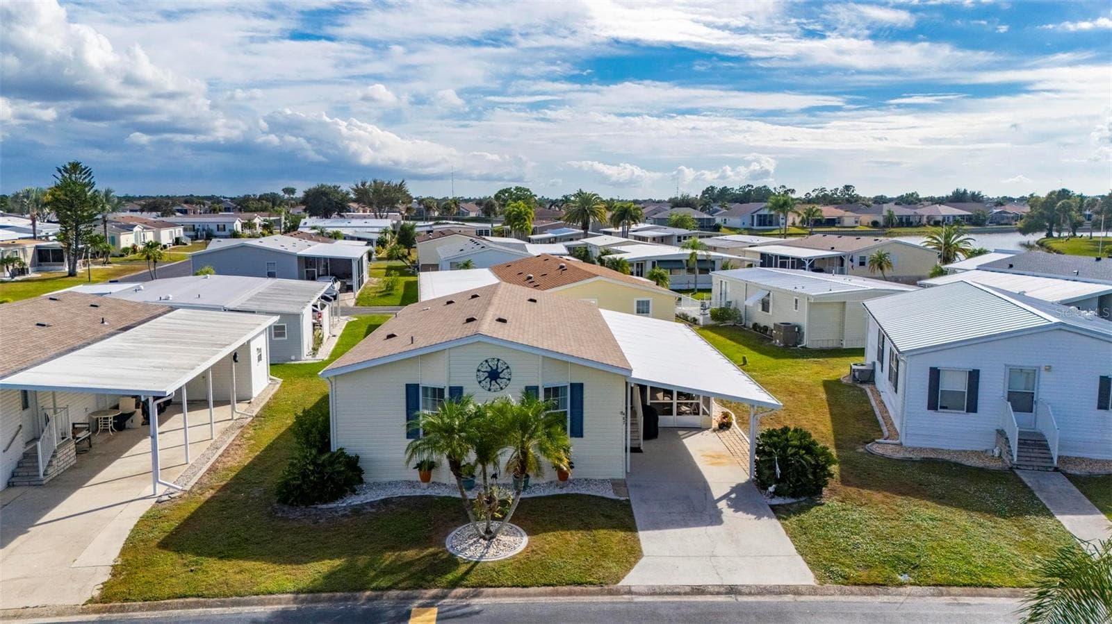 Manufactured Home at 1000 KINGS HWY #487, PORT CHARLOTTE, photo 2 of 45