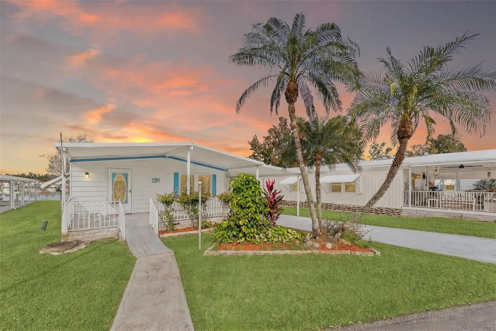 314 LAKEVIEW DR
