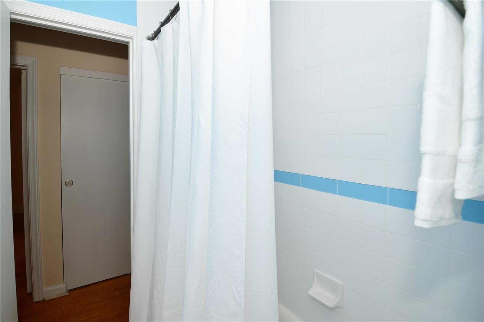 Hall Bath - 160 BAYSHORE DR, TERRA CEIA