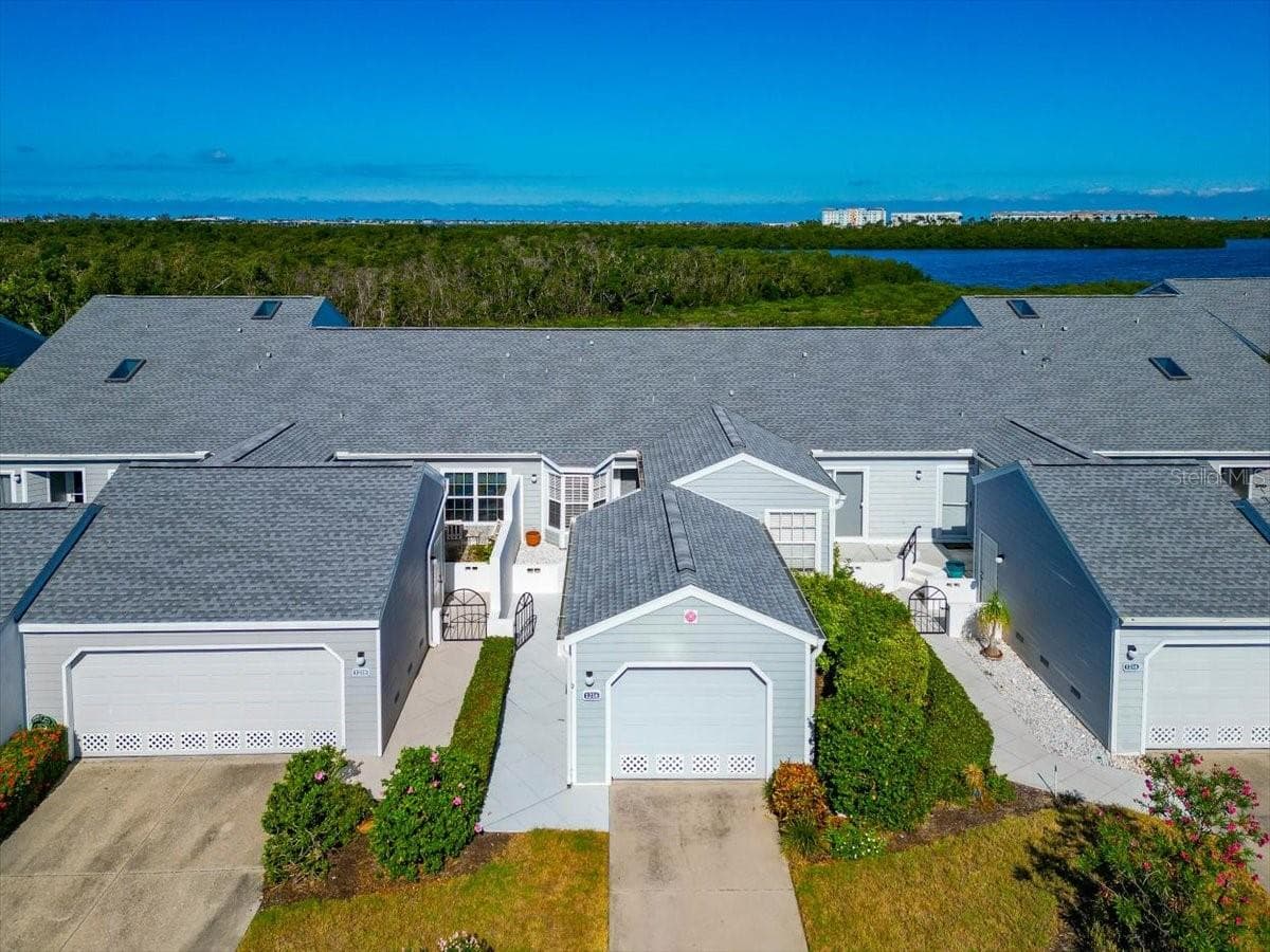 Villa at 1216 SPOONBILL LANDINGS CIR, BRADENTON, photo 32 of 57