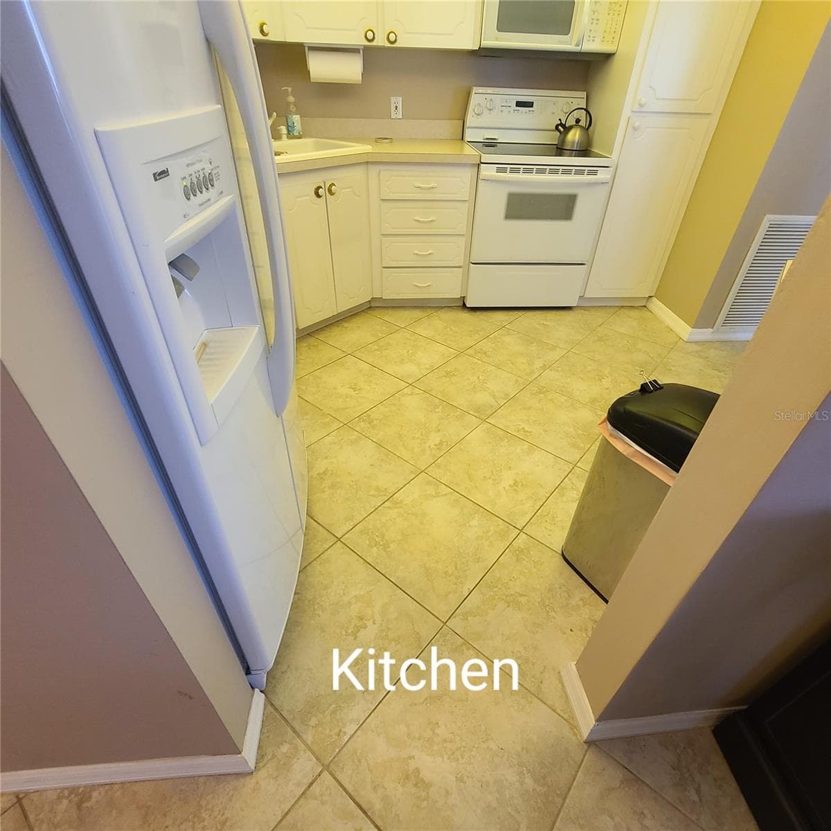 Condominium at 220 BUTTONWOOD CIR #220, SEMINOLE, photo 14 of 68