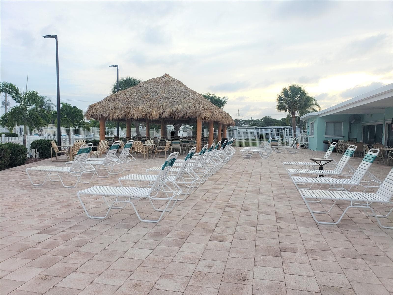 Mobile Home at 5325 BOCA RATON AVE, SARASOTA, photo 44 of 64