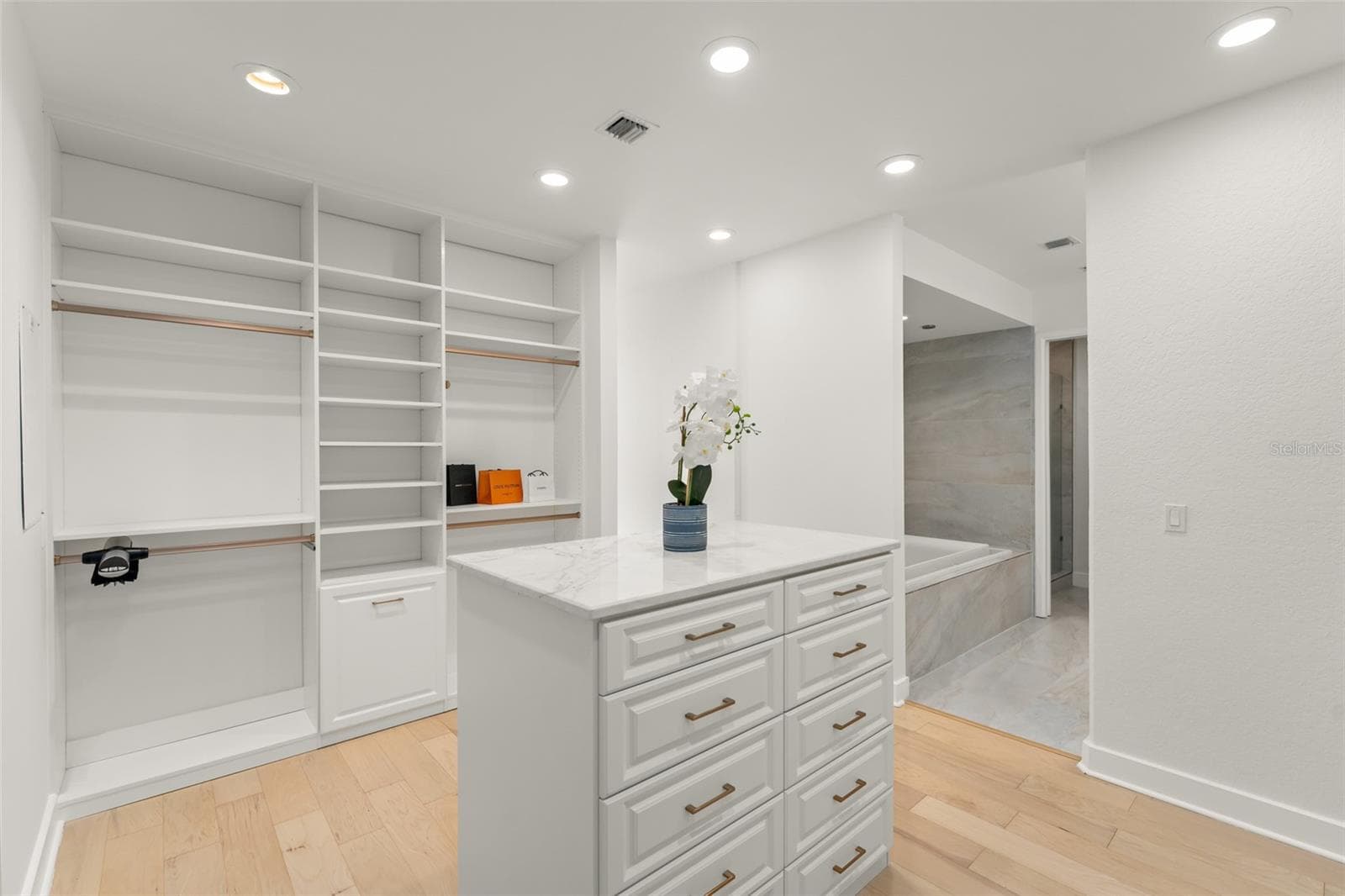 Condominium at 150 E ROBINSON ST #PH3504, ORLANDO, photo 22 of 58