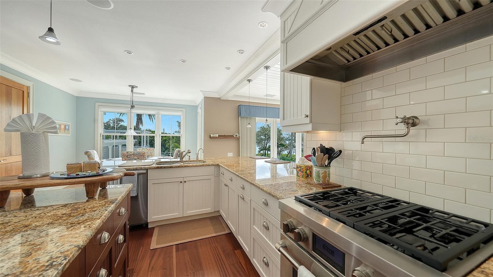 Single Family Residence at 340 MORNINGSIDE DR, SARASOTA, photo 23 of 66