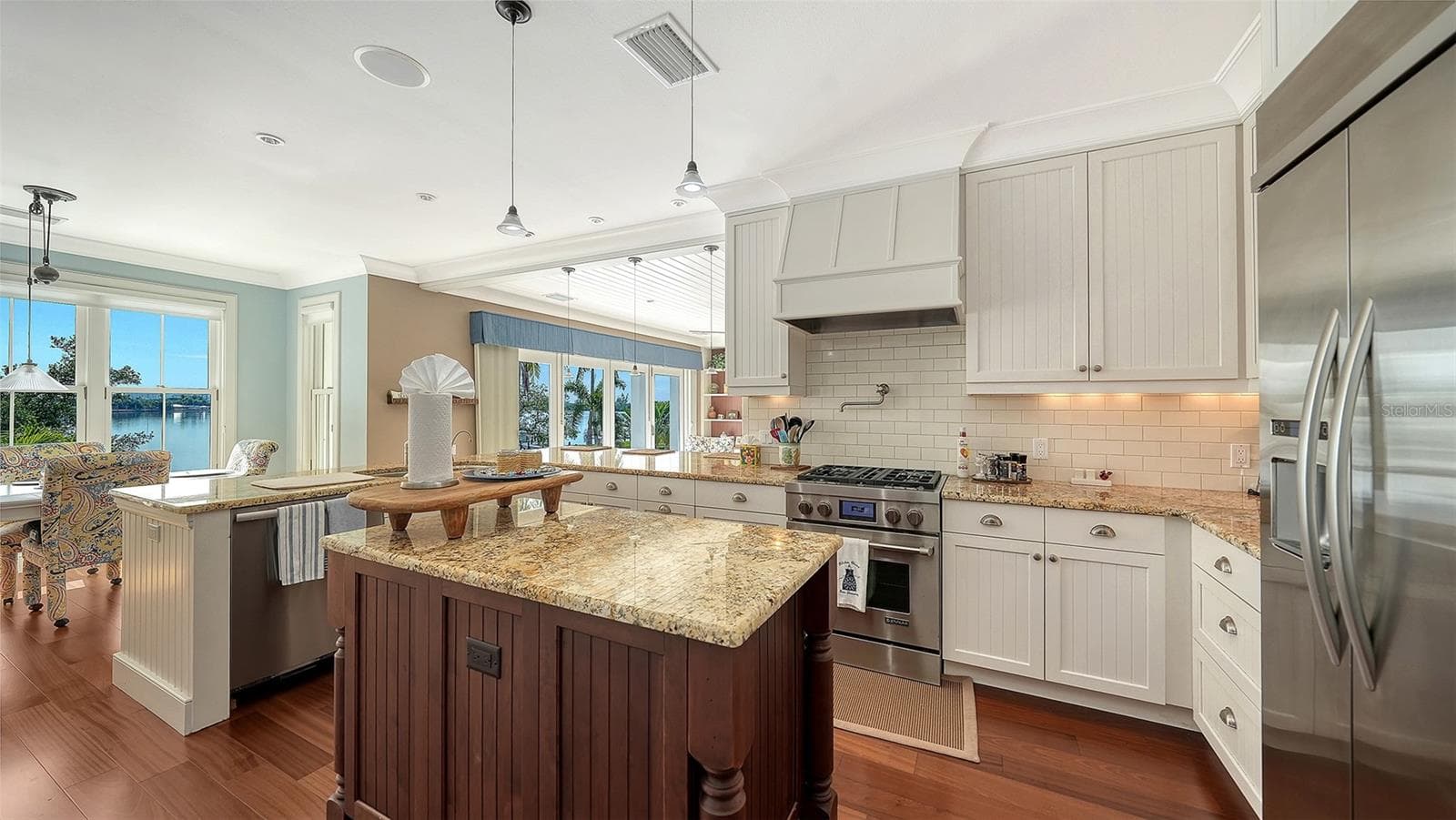 Single Family Residence at 340 MORNINGSIDE DR, SARASOTA, photo 25 of 66