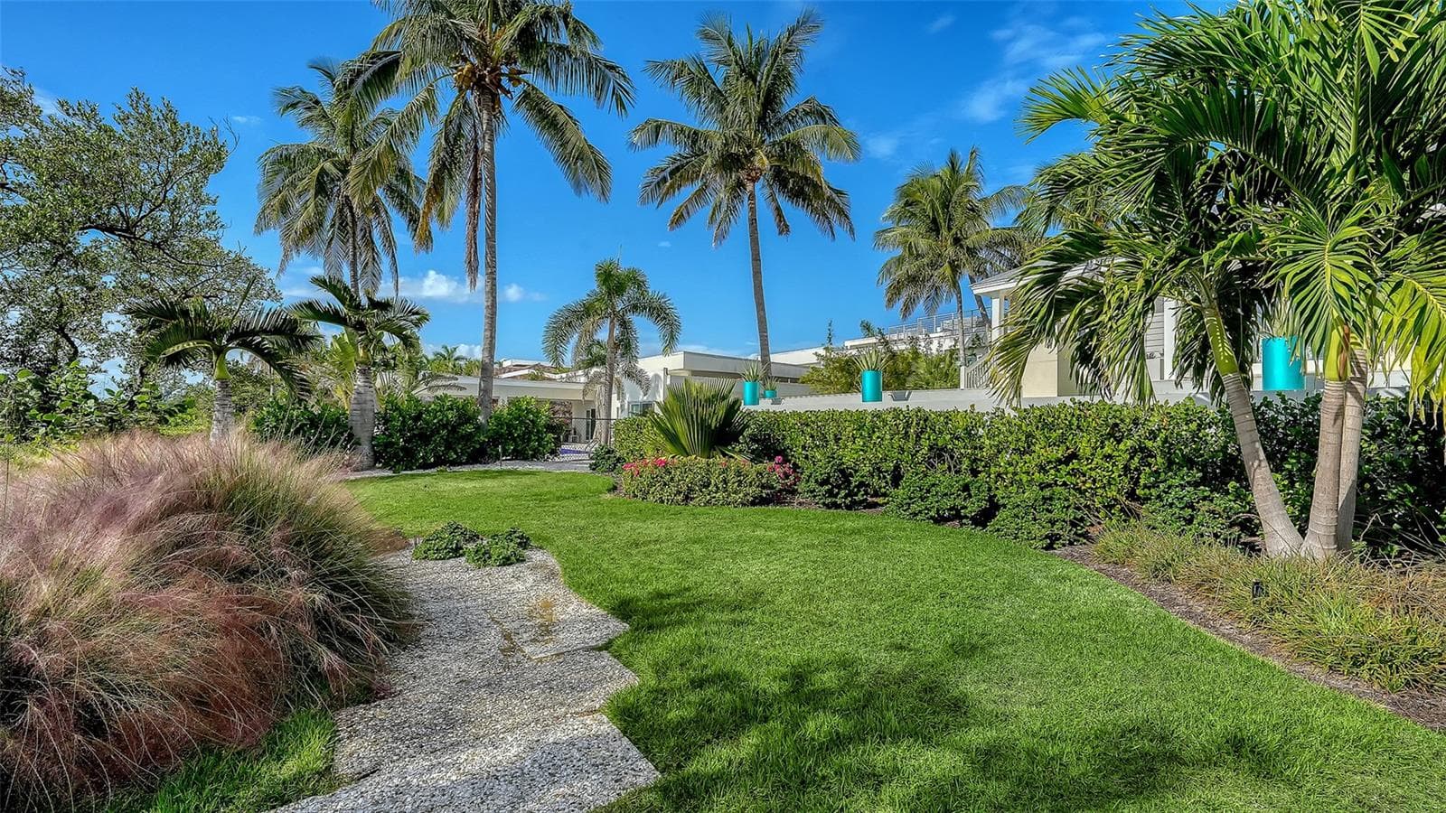 Single Family Residence at 340 MORNINGSIDE DR, SARASOTA, photo 50 of 66