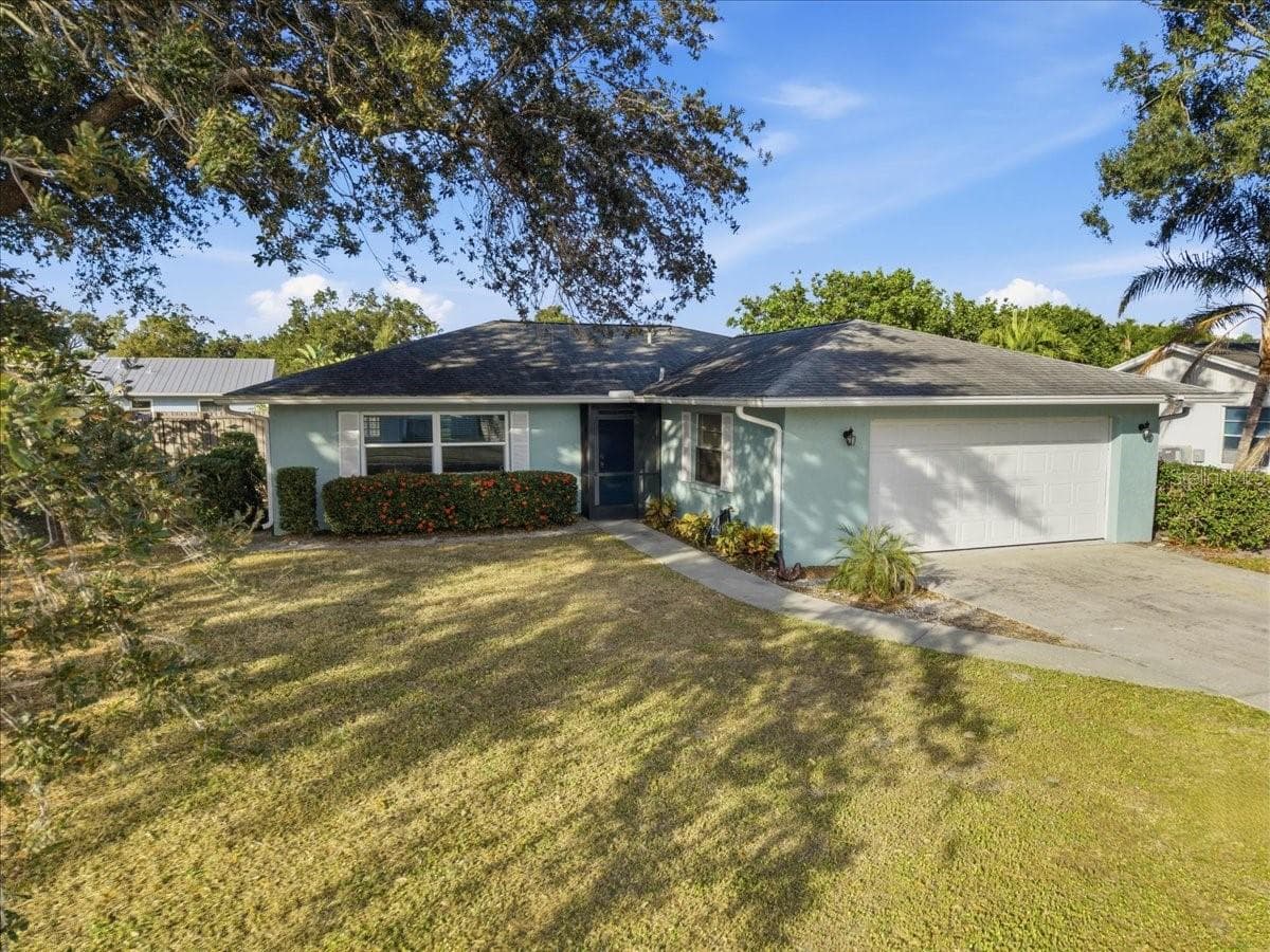Single Family Residence at 5883 WHISTLEWOOD CIR, SARASOTA, photo 39 of 42